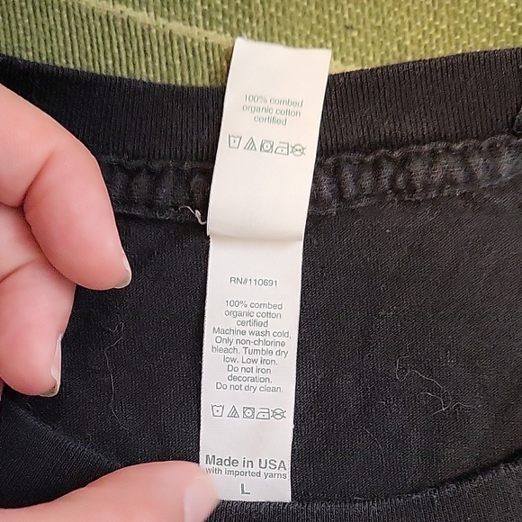 Fat Happy Vegan Manatee Graphic Tee - Black - Picture 3 of 4